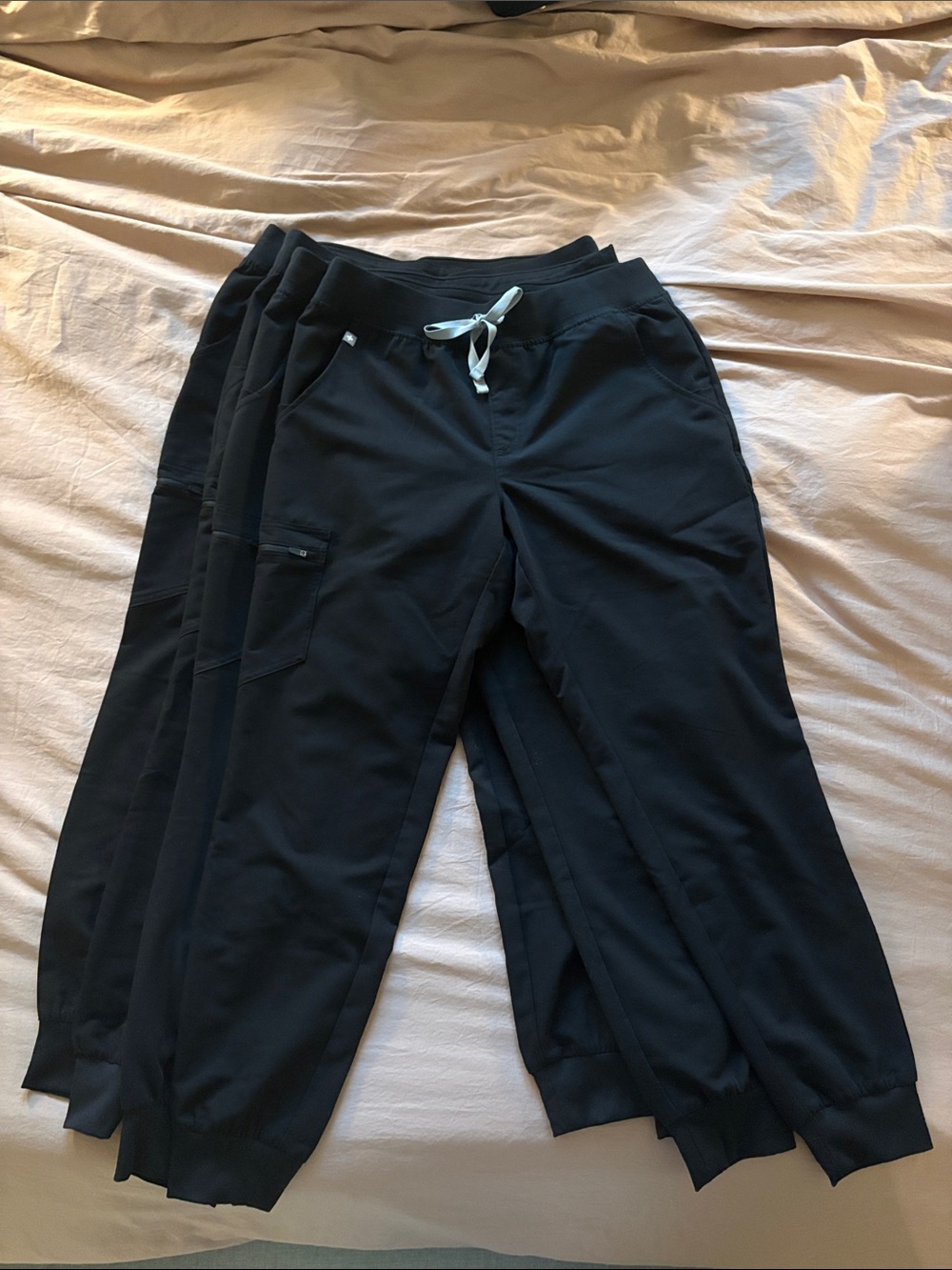 Figs Zamora Scrubs bottoms - Black Jogger Pants with Drawstring